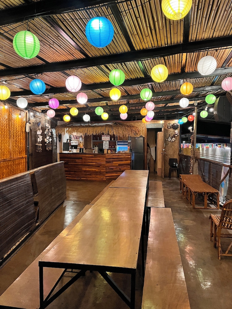 Big Paul Hostel - Adults Only 34/50