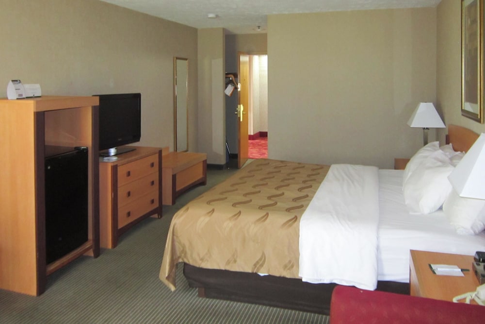 Quality Inn Nashville Bloomington 16/47
