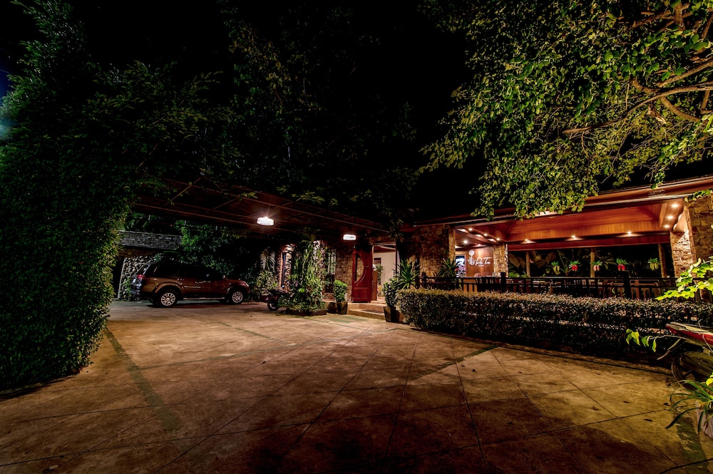 Paitan Villas Resort 26/39