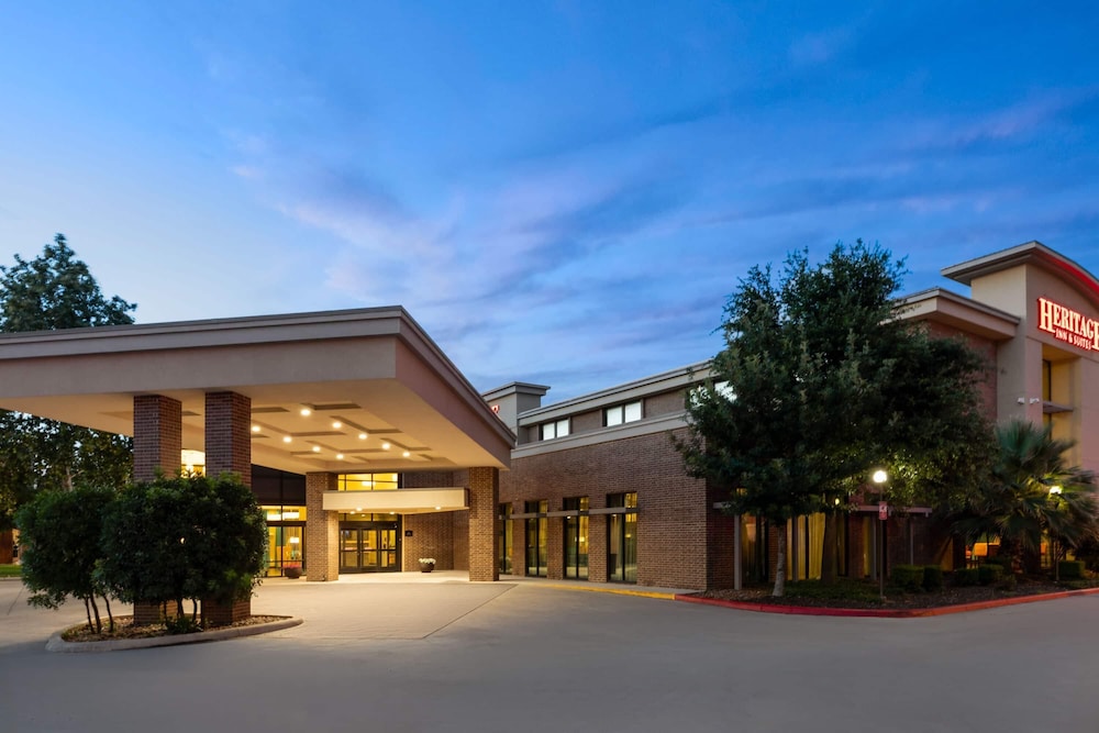 Heritage Inn Suites San Antonio Airpt, Trademark by Wyndham 3/60