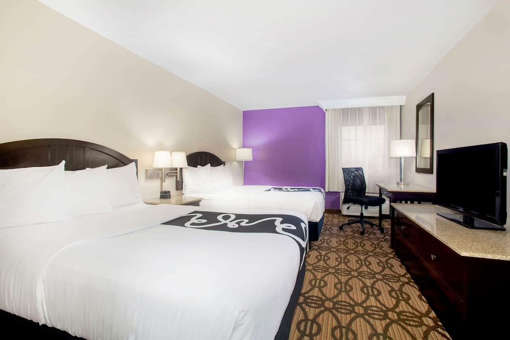 La Quinta Inn Springfield South 25/56