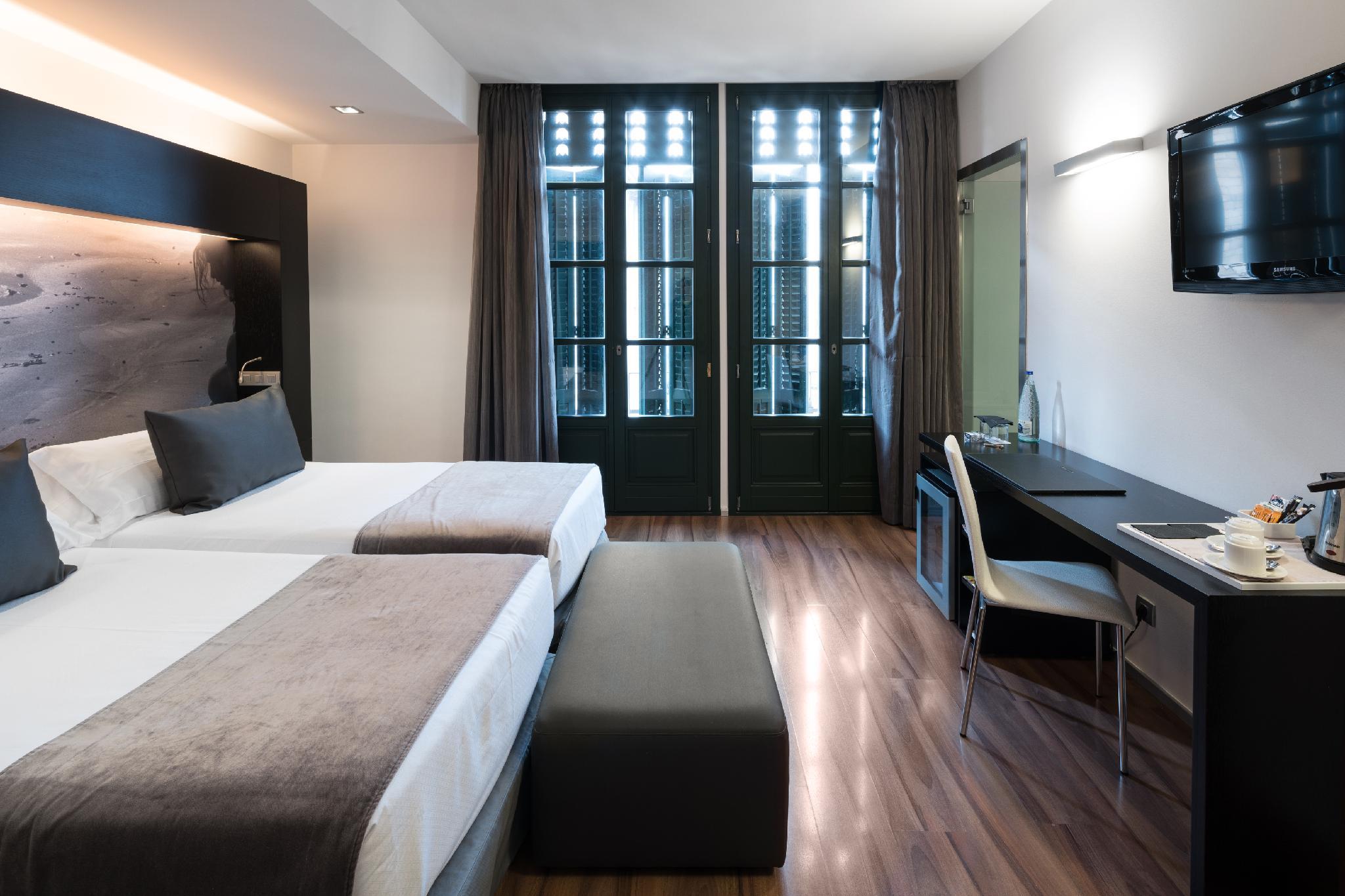 SUPERIOR, DOUBLE BED