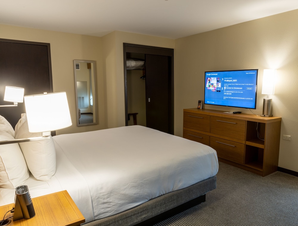 Hyatt Place West Des Moines/Jordan Creek 20/77