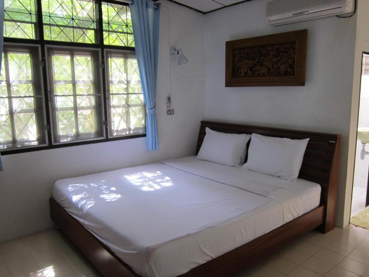 Bungalow, Beach Front