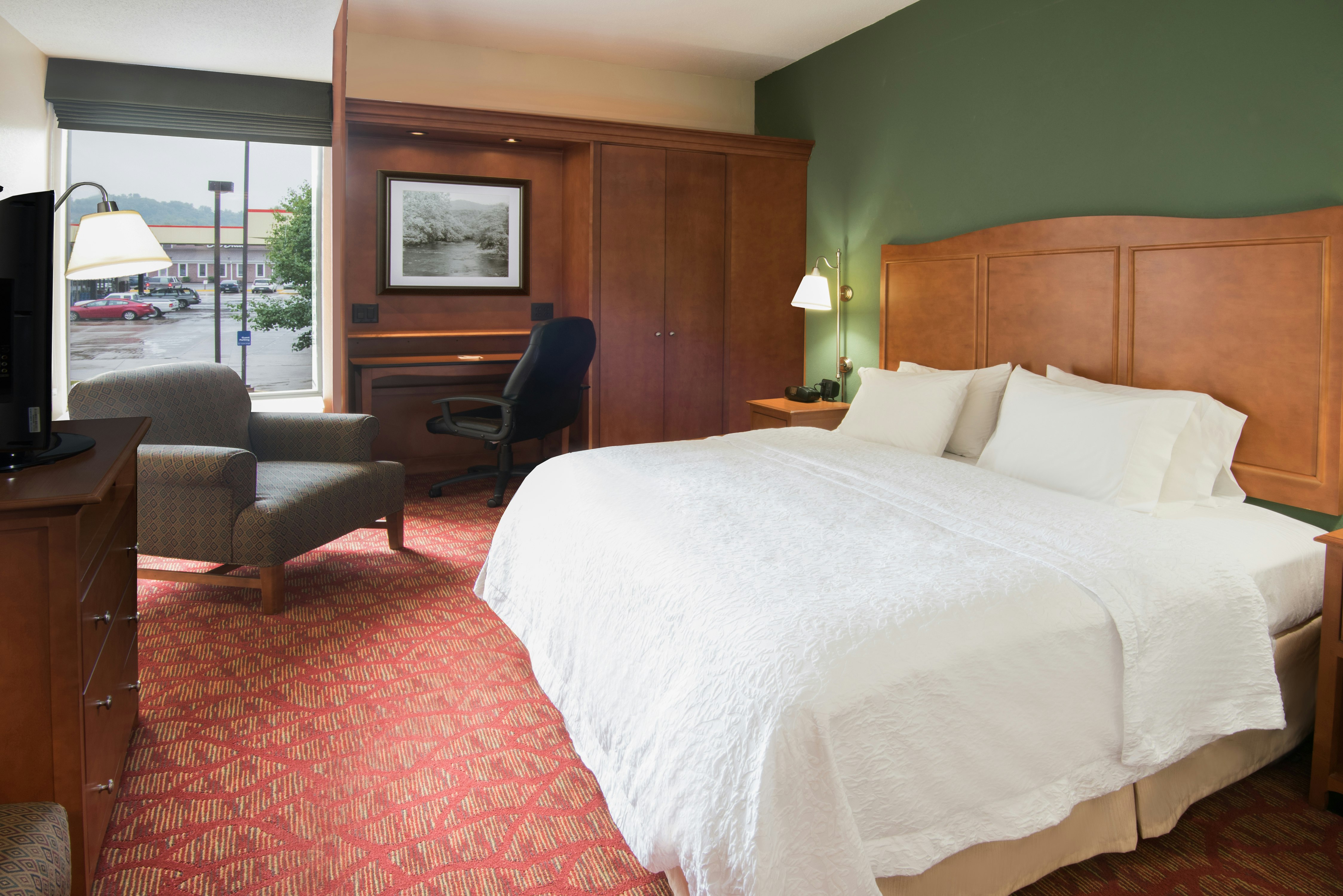 Hampton Inn Bridgeport/Clarksburg 13/42