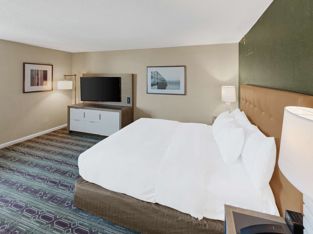 Hilton Harrisburg 15/69