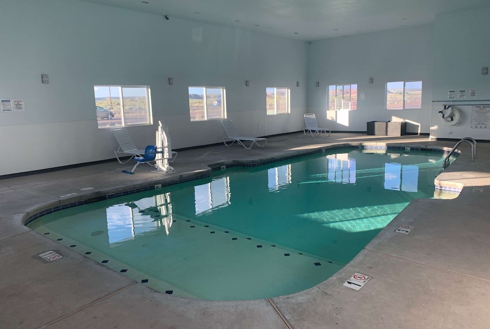 SureStay by Best Western Chambers Petrified Forest 3/17