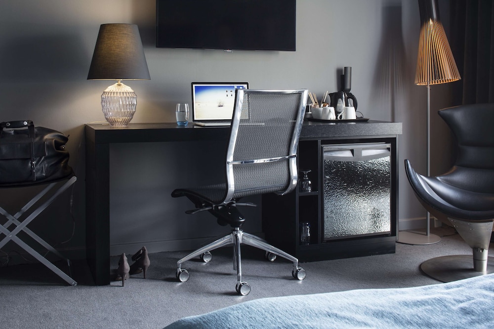 Scandic Front 51/64