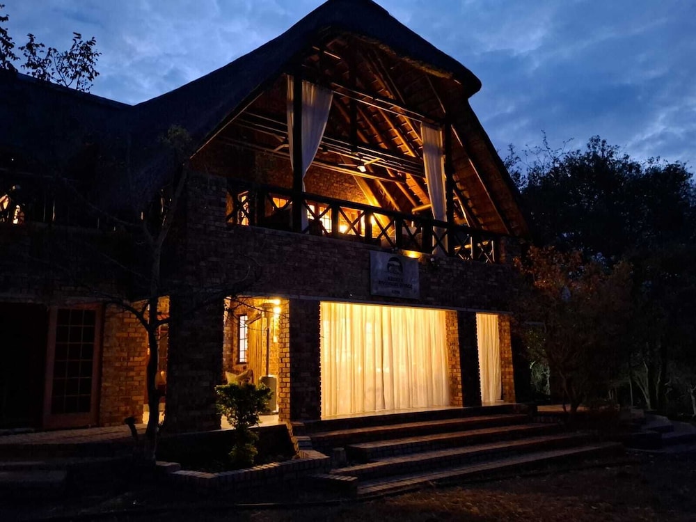 Kruger Riverside Lodge 3/50