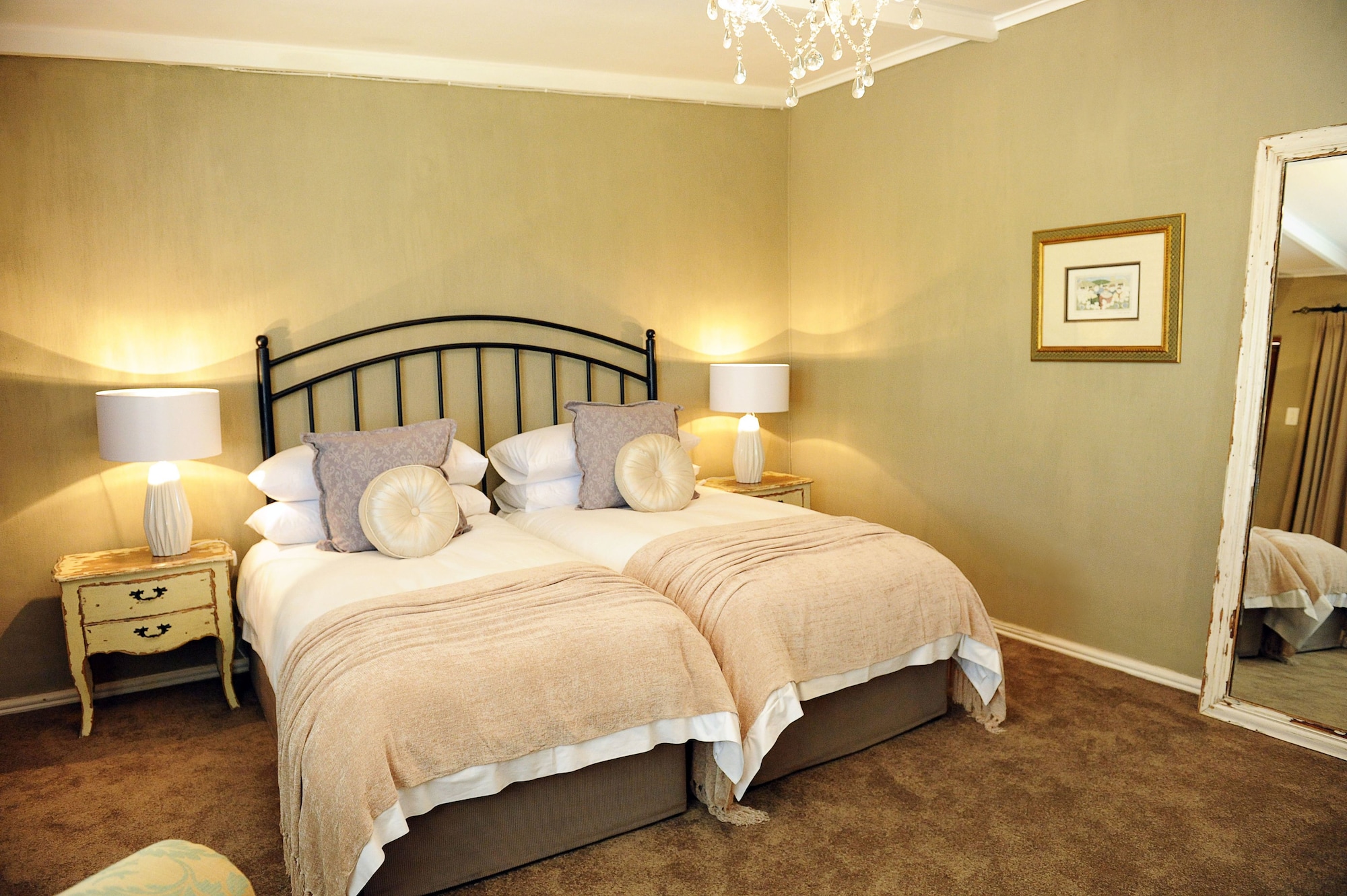 Room, Twin Beds