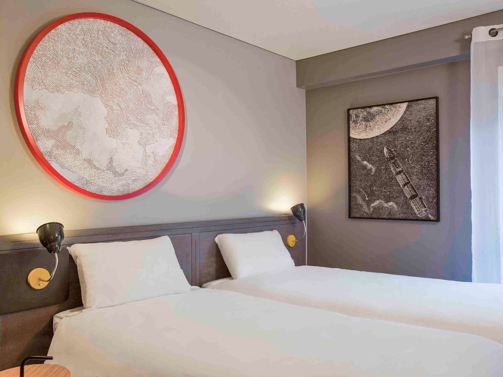 STANDARD, TWIN BEDS