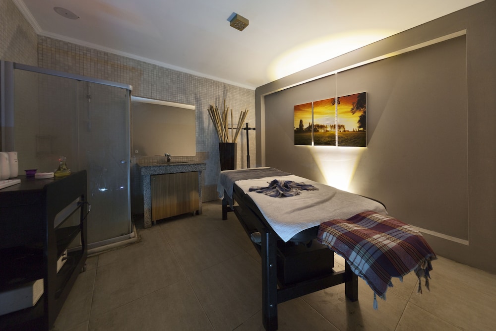 Golden Age Bodrum 25/50