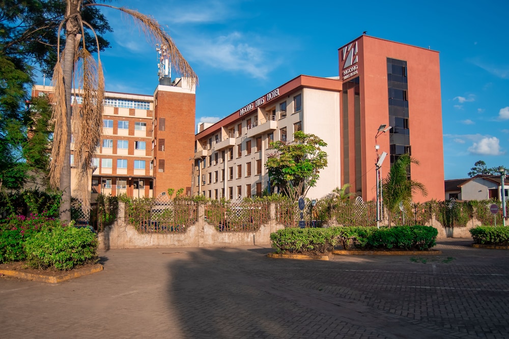 Ngong Hills Hotel 70/72
