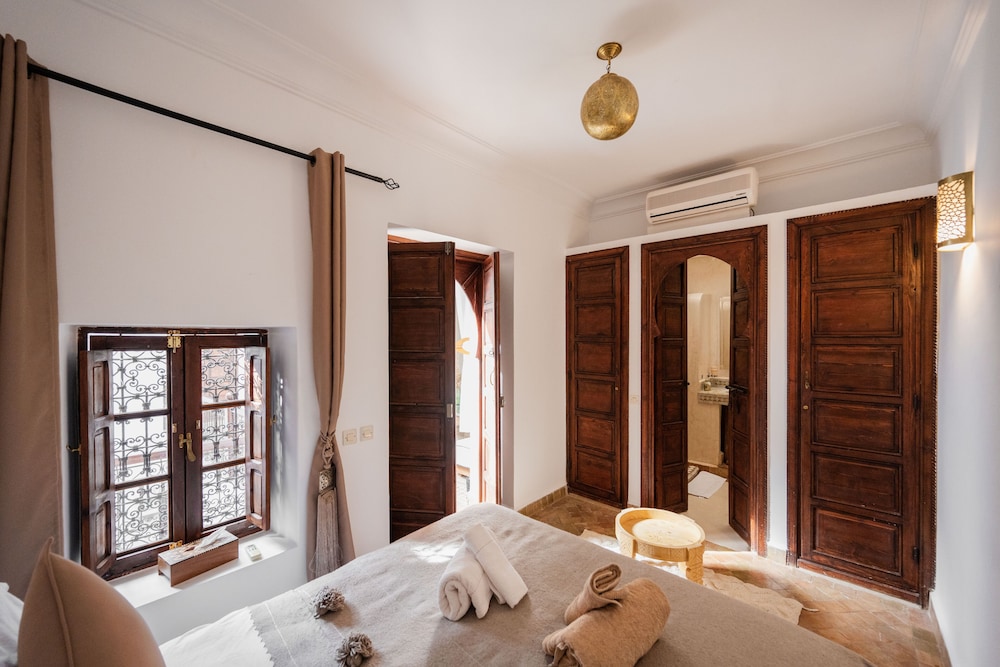 Riad 107 18/50