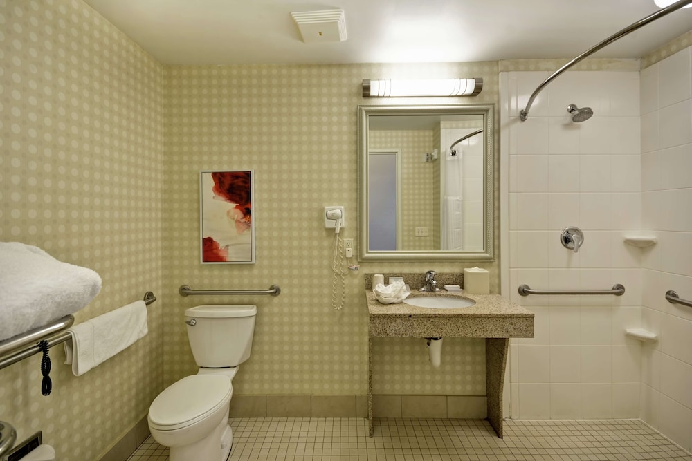 Hilton Garden Inn Riverhead 30/57