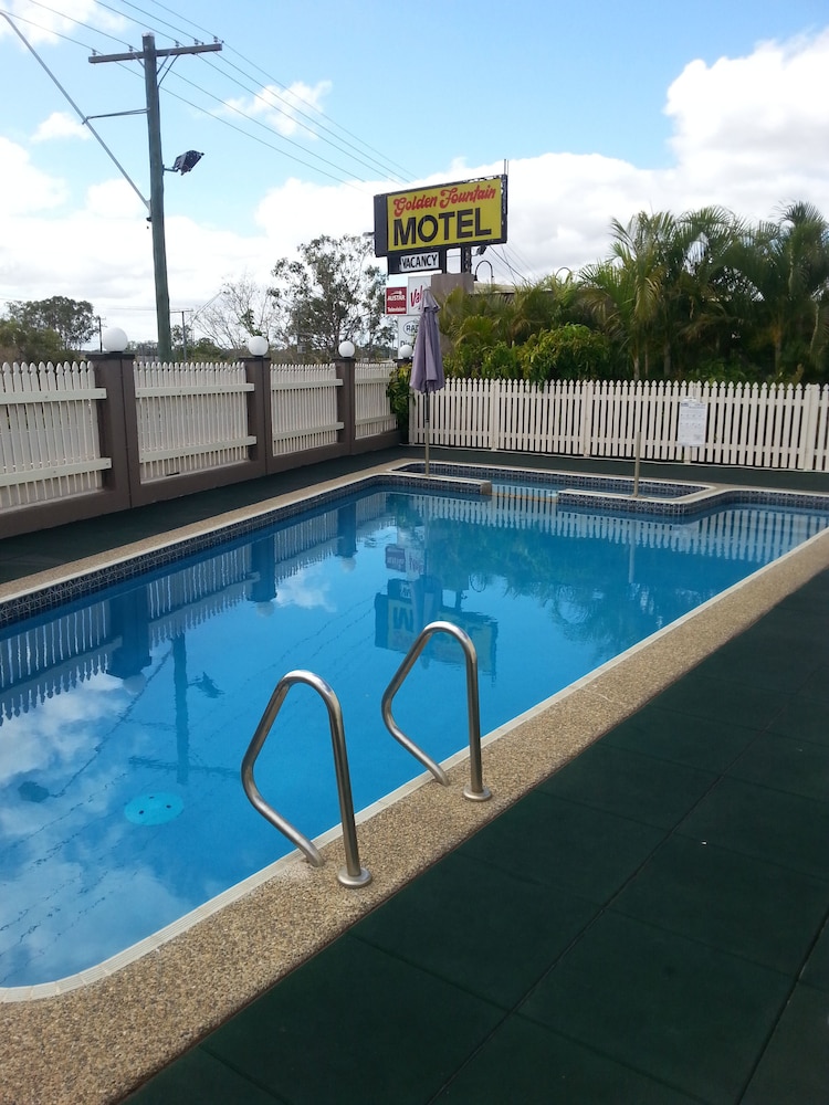 Golden Fountain Motel photo2