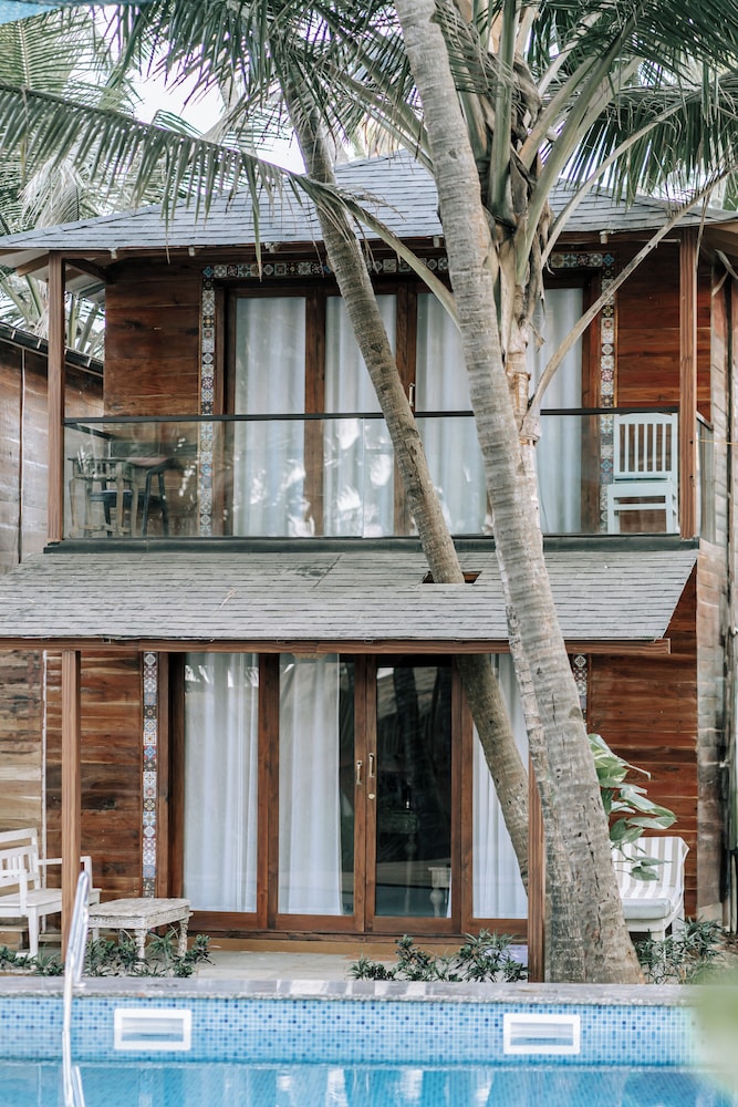 Leela Cottages 28/53