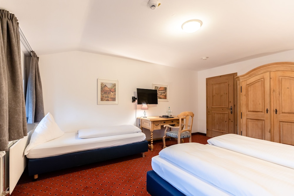 Hotel Sauerlacher Post 18/50