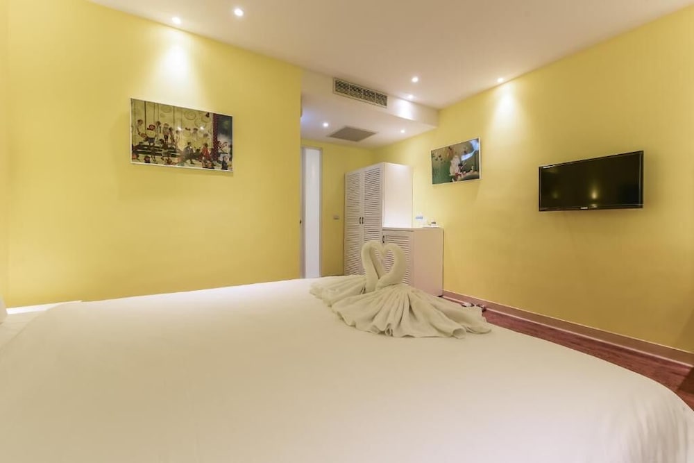 Lion King Hotel 18/34
