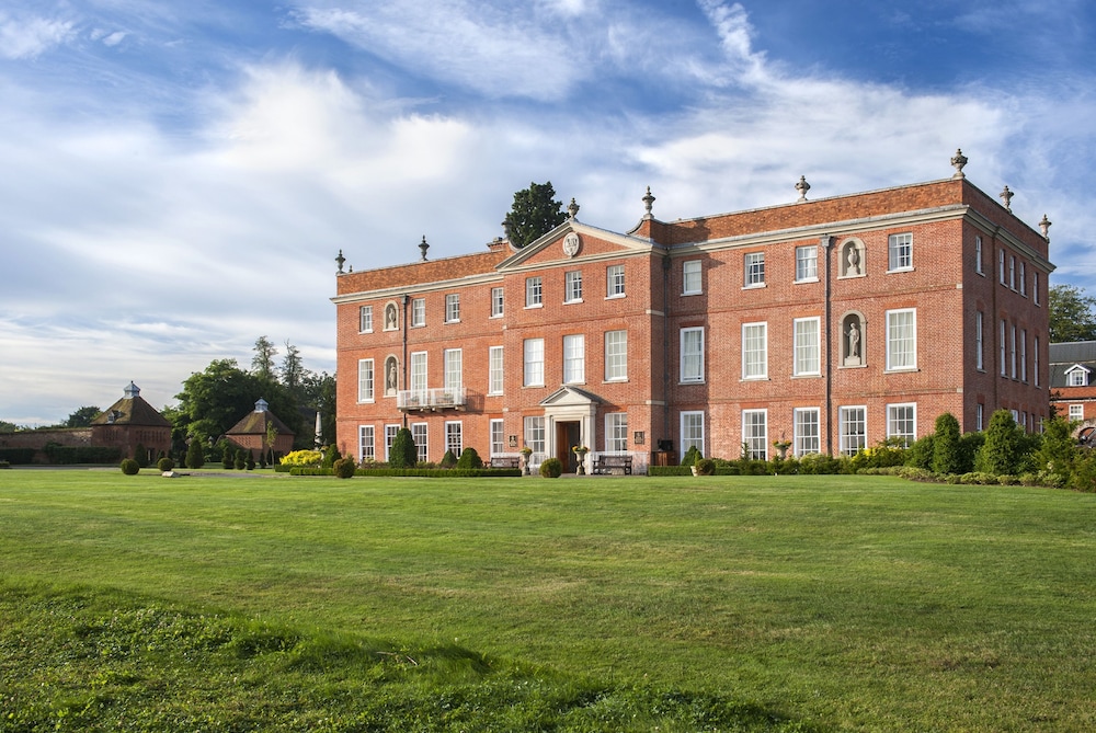Four Seasons Hotel Hampshire 1/84