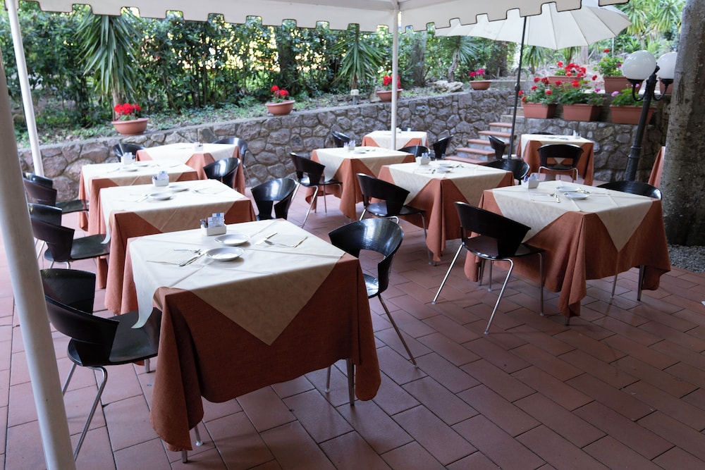 Park Hotel Napoleone 36/50