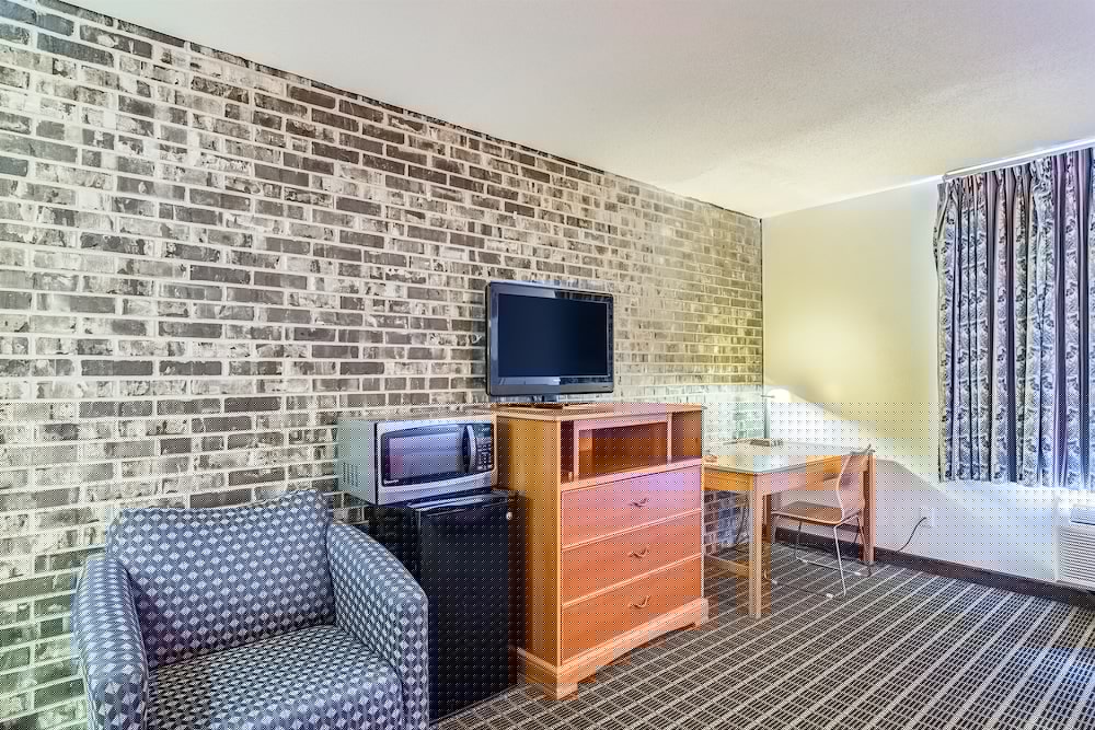 Motel6 Grand Rapids, MI - Northeast 39/49