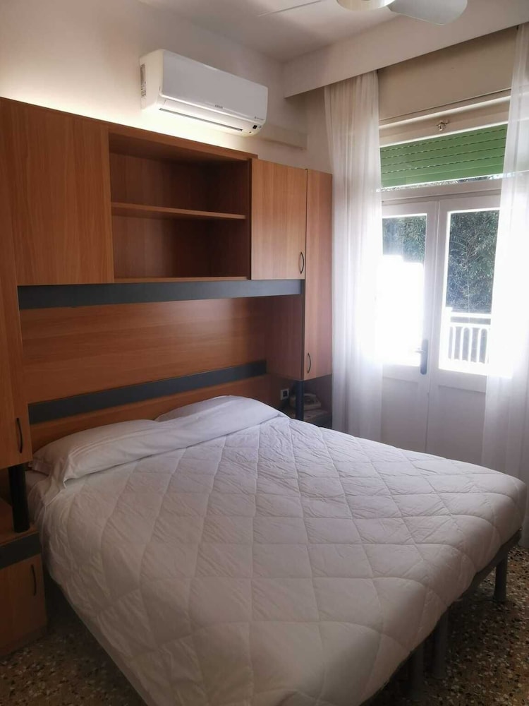 Basic, Double Bed, Balcony