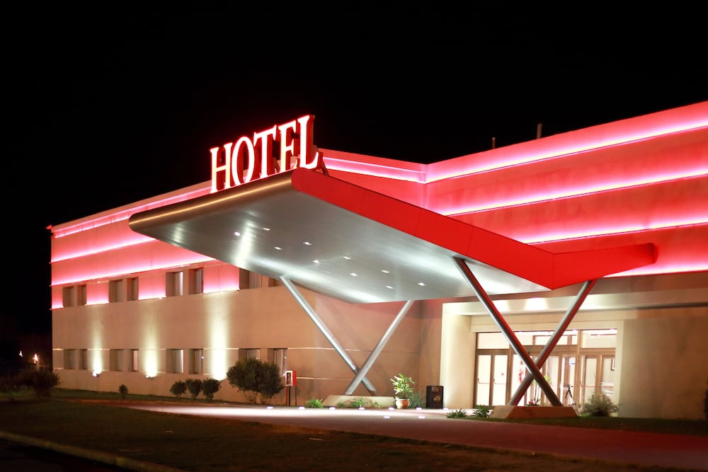 Hotel y Casino del Rio - General Roca 18/36