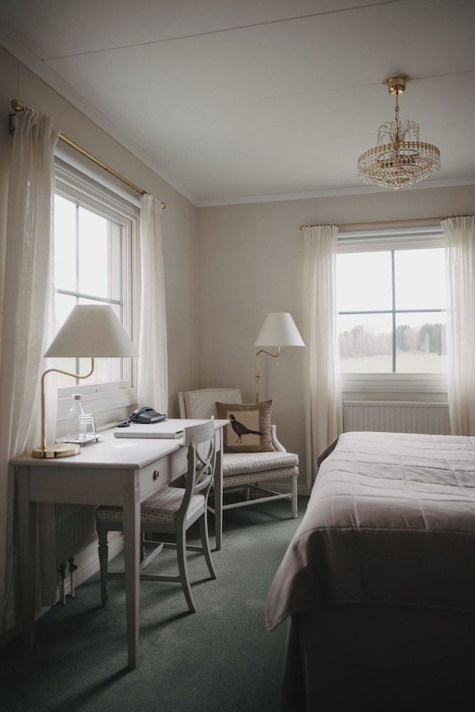 Engsholms Slott 12/41