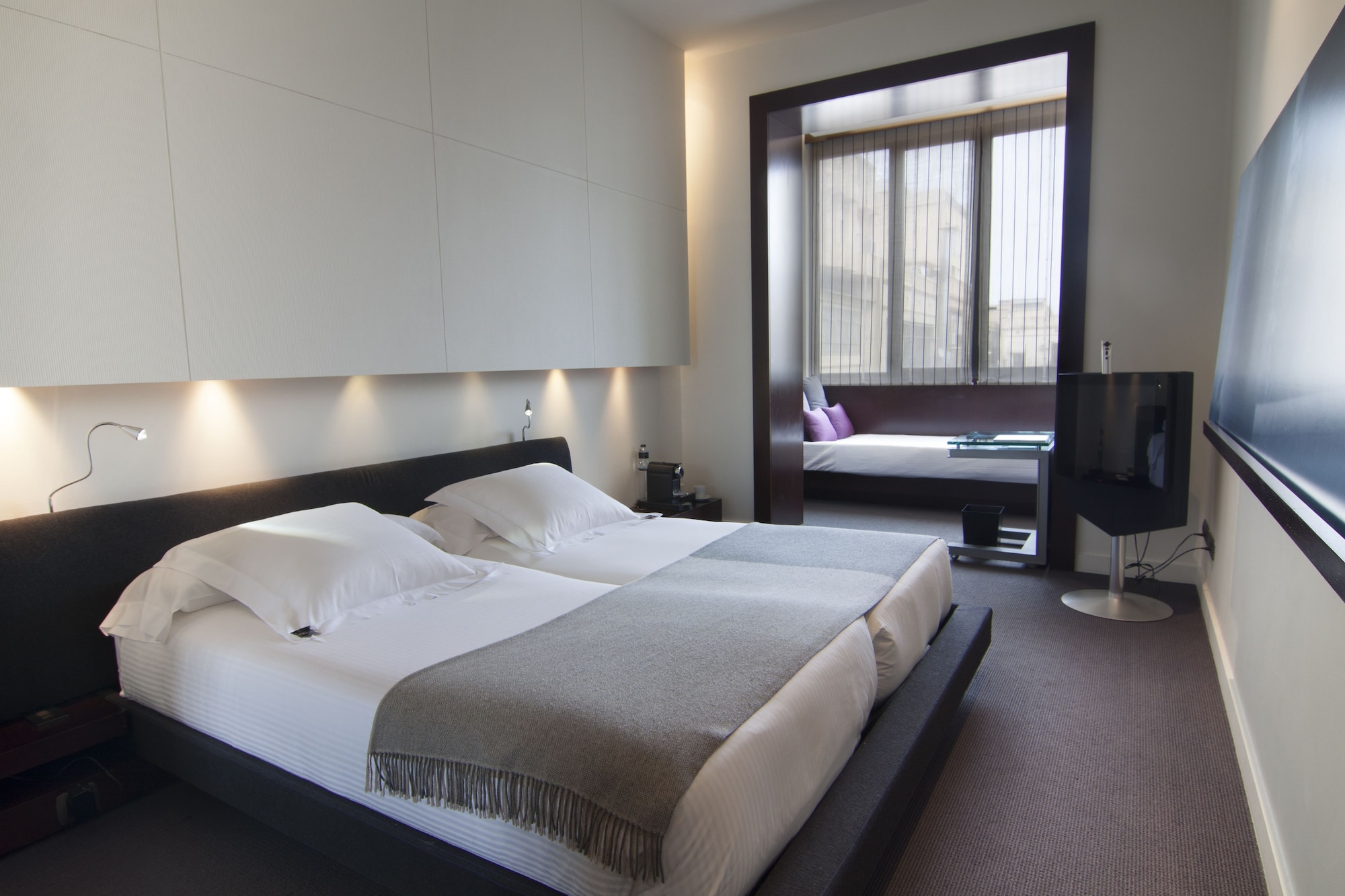 ROOM, TRIPLE