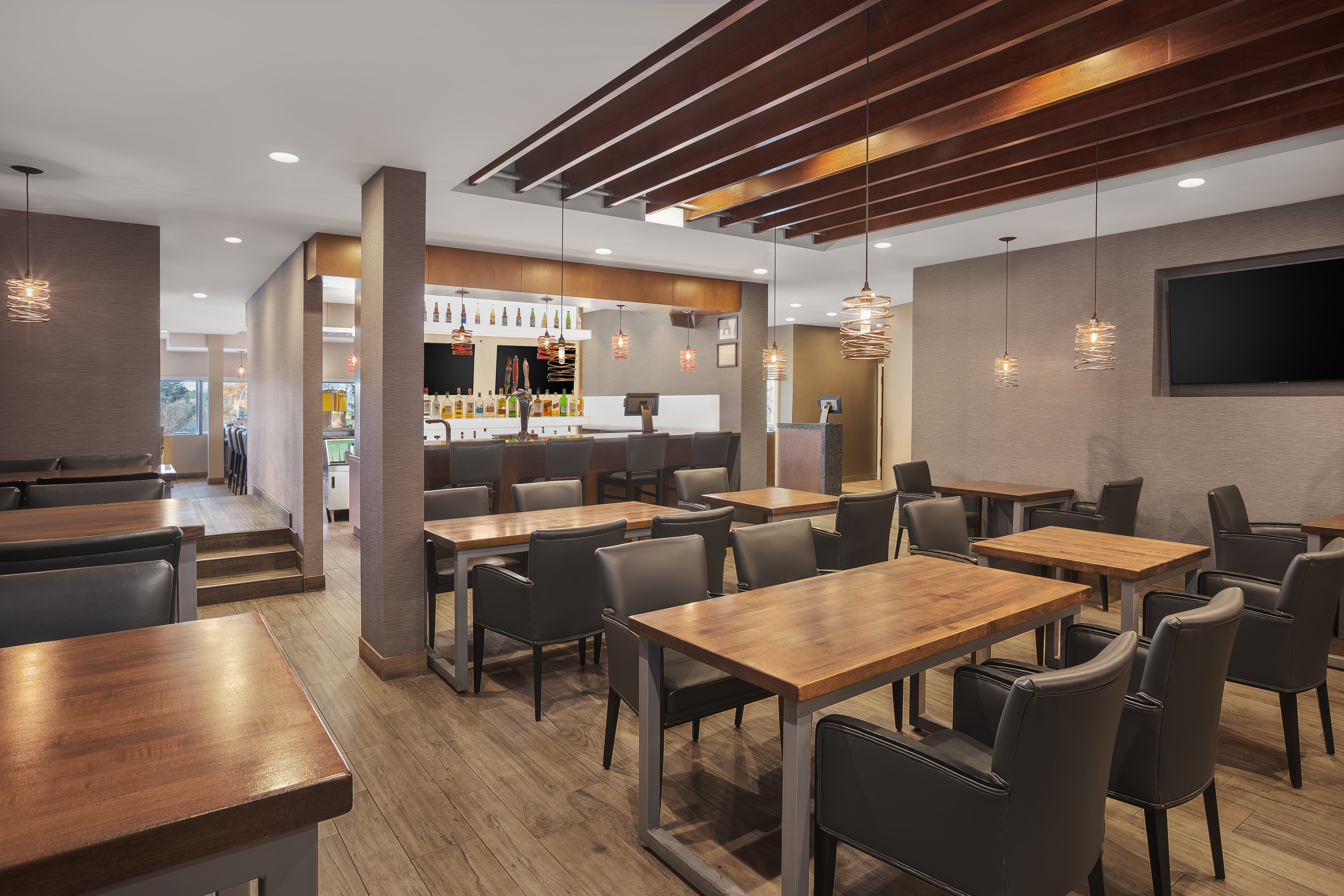 Holiday Inn Calgary- Airport 52/65