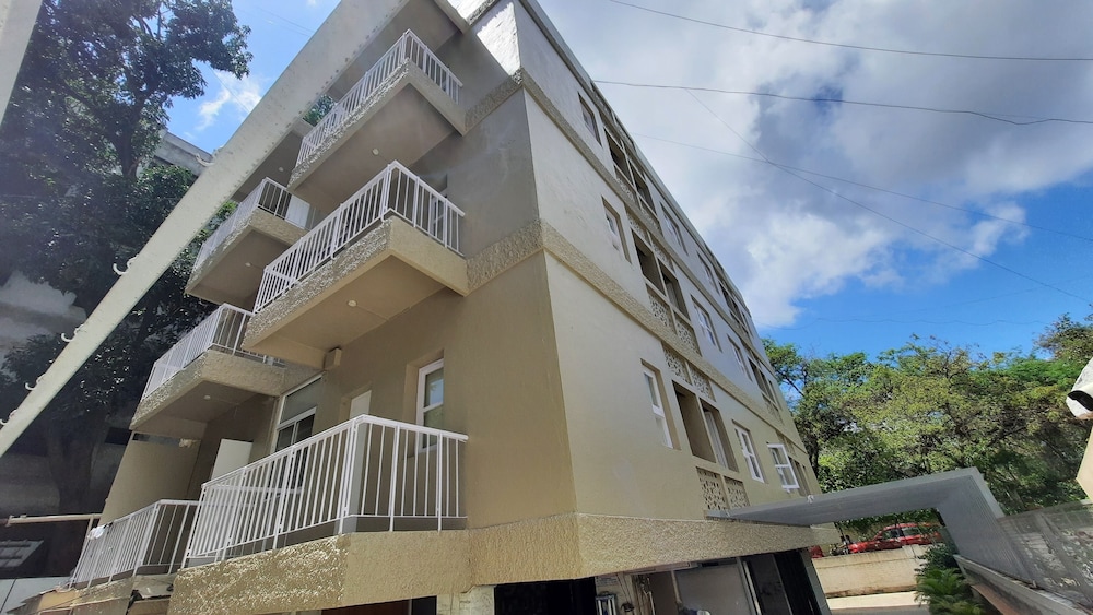 Hotel Bhooshan 4/30