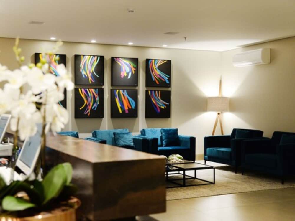 Dubai Suites 21/25