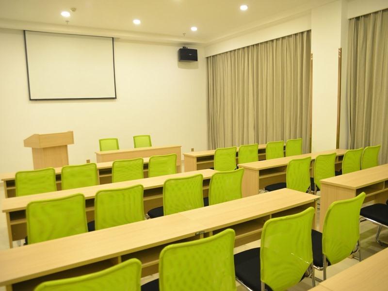 GreenTree Inn Suzhou Changshu Huanghe Road Linli Centre Express Hotel 12/17