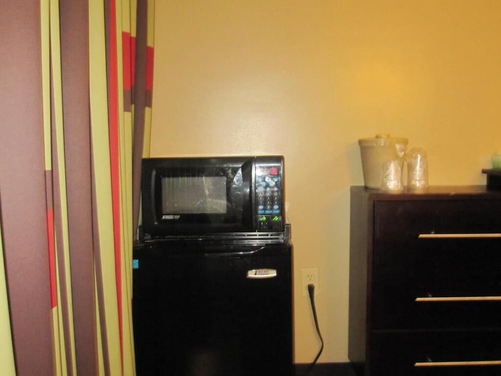 Super Lake Hotel 31/43