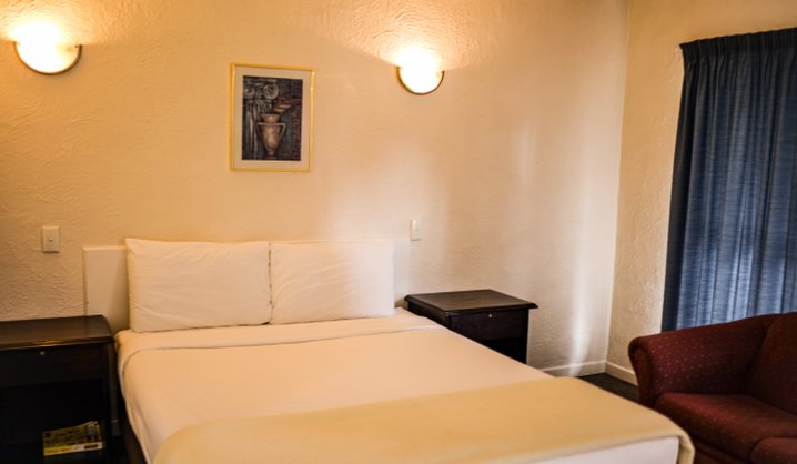Alpers Lodge &amp; Conference Centre 4/18