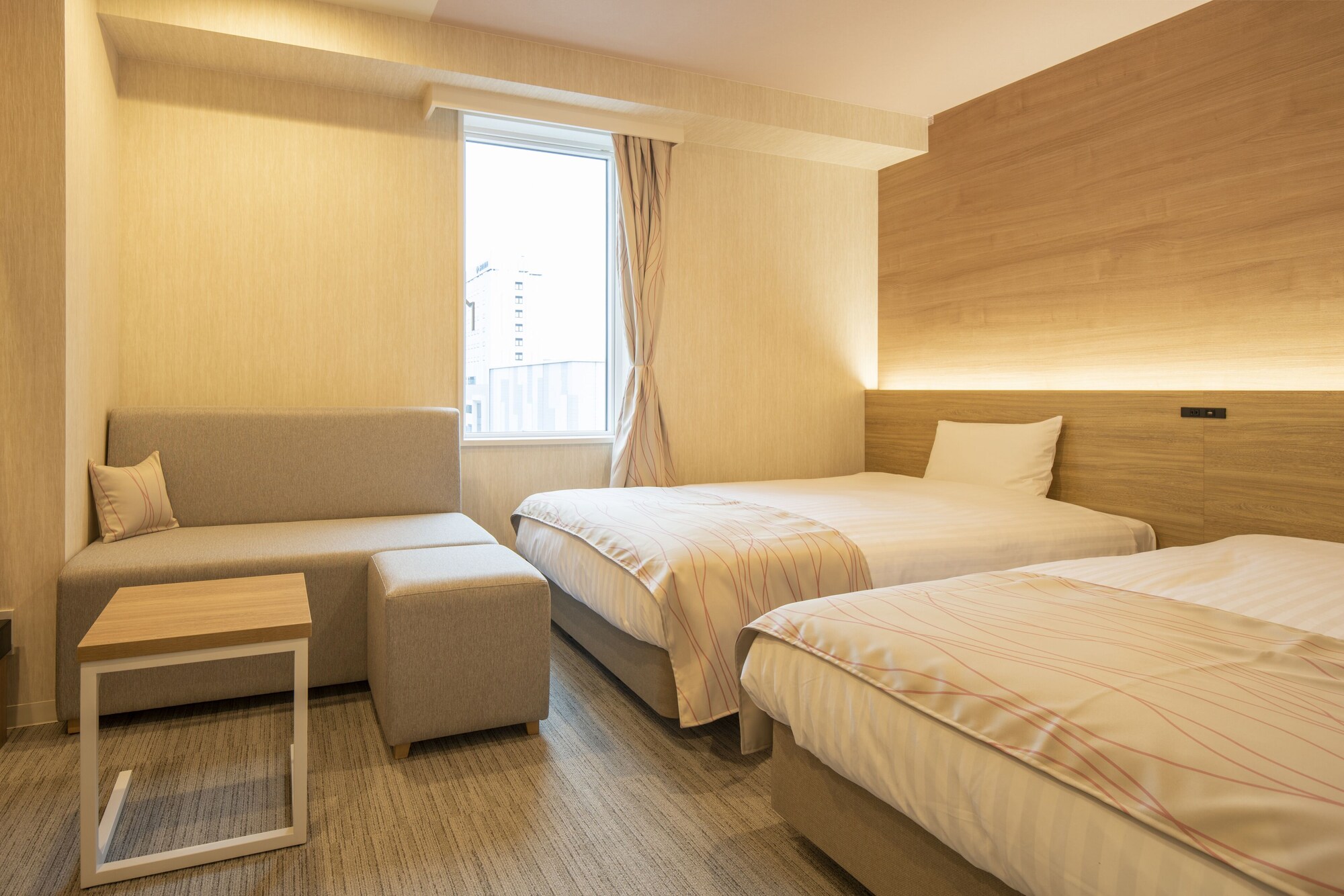 Moderate, Twin Beds