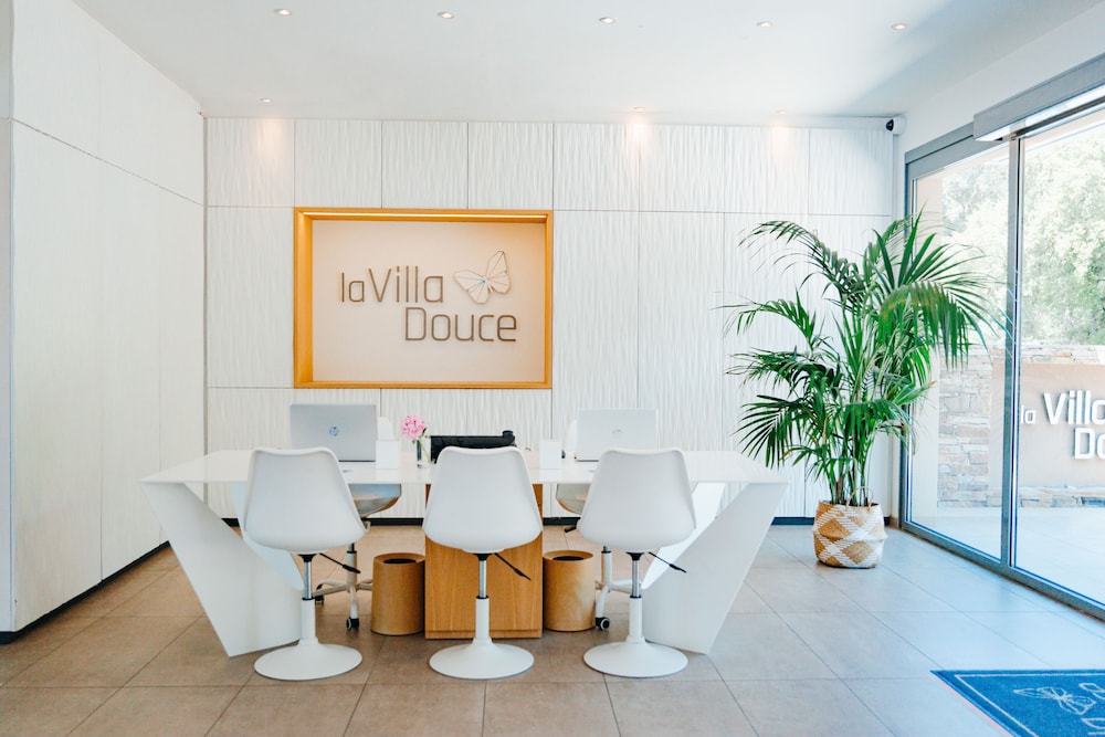 La Villa Douce 46/68