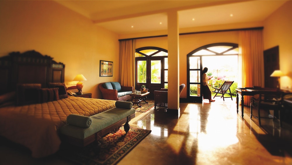 The Lalit Golf And Spa Resort Goa 30/50