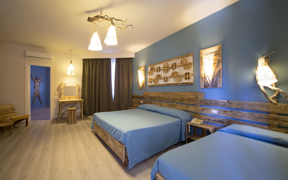 Hotel Tirreno Formerly Sea Club Tirreno 13/50