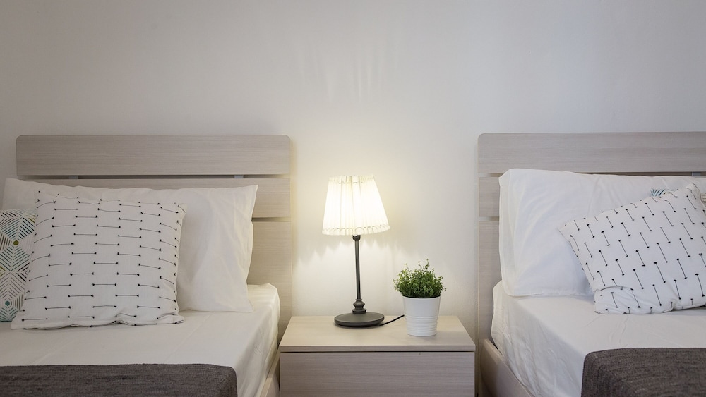 Rental In Rome Rosselli Palace Deluxe 3 Apartment 27/50