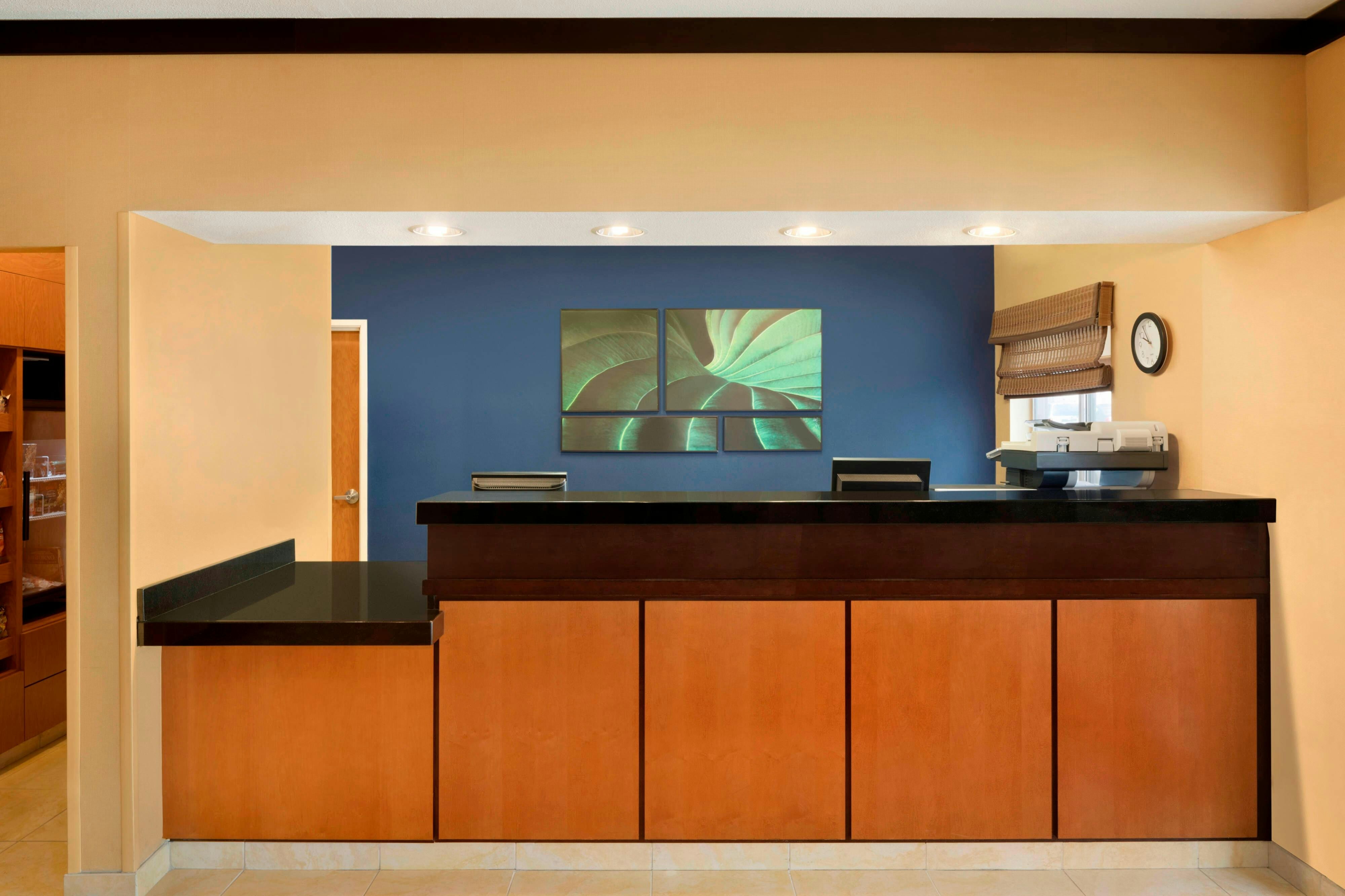 Fairfield Inn Suites Champaign 3/9