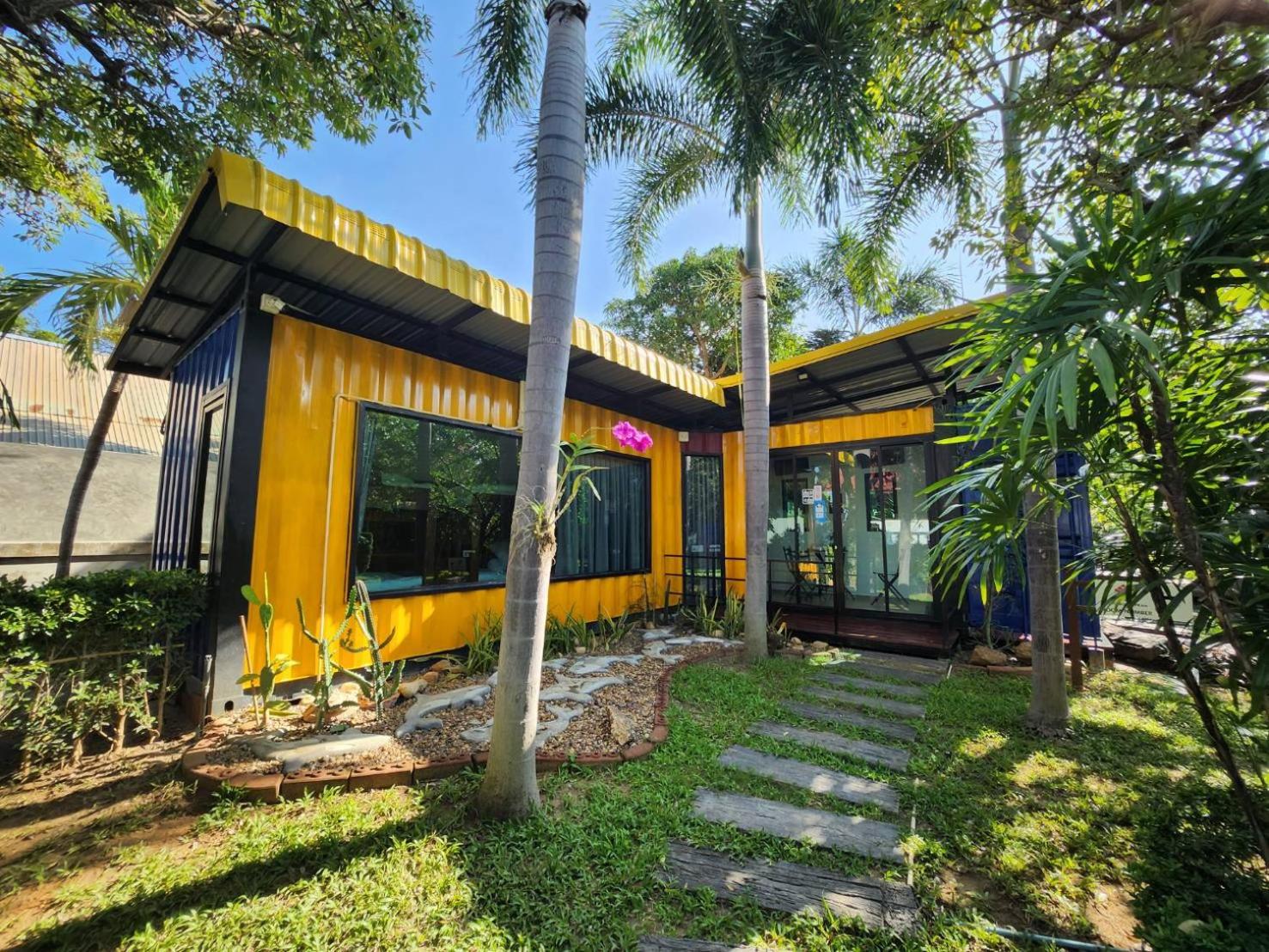 Beach Box At Pran 61/80
