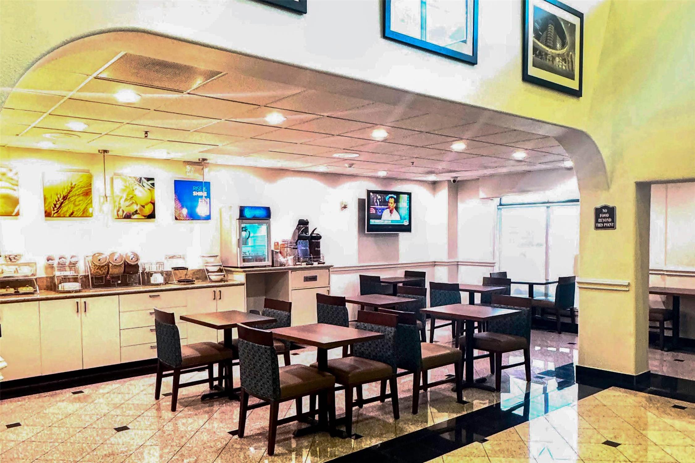 Comfort Suites Westchase Houston Energy Corridor 39/54