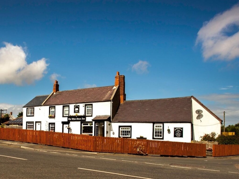 The White Swan Inn 16/17