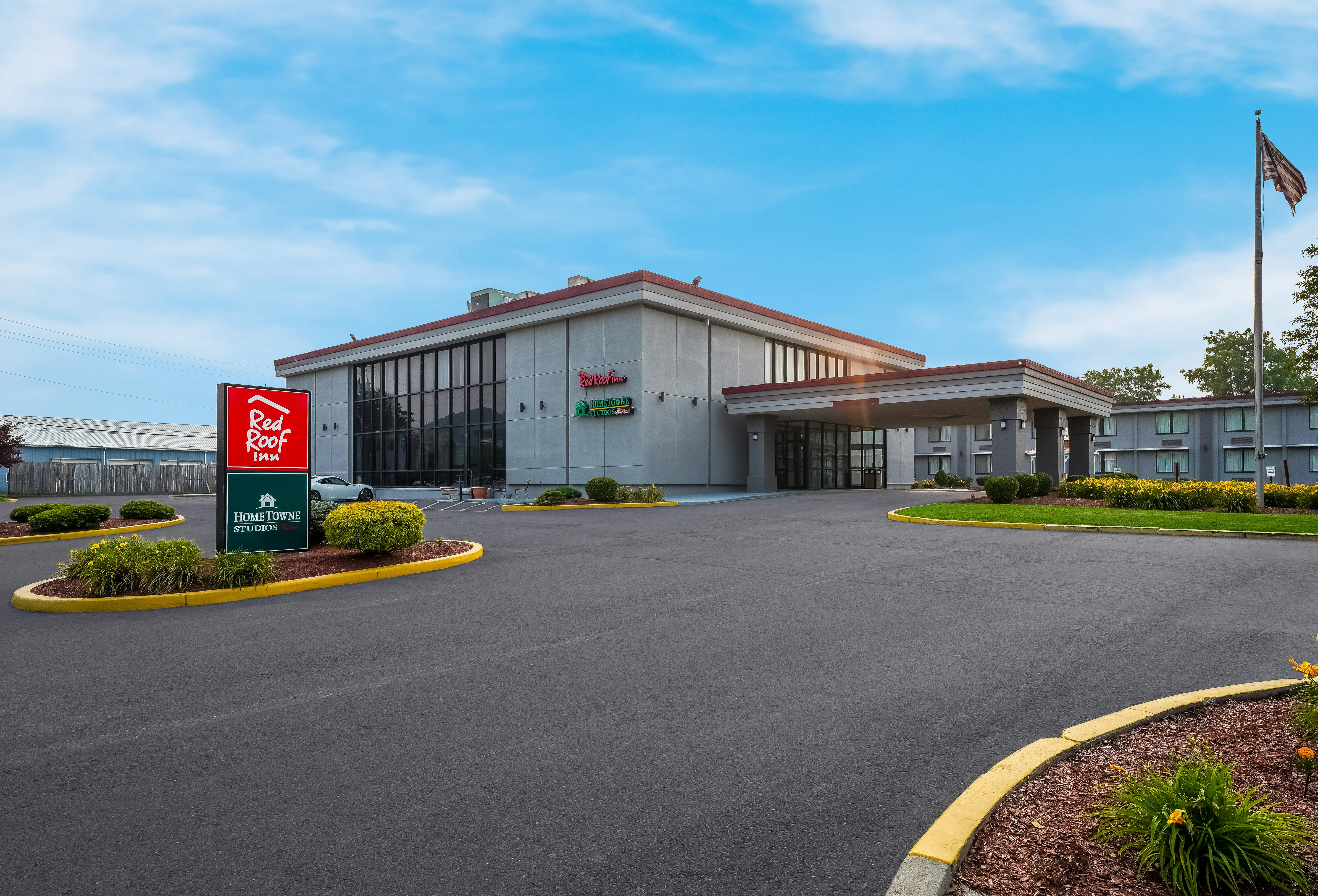 Red Roof Inn Painted Post 26/30