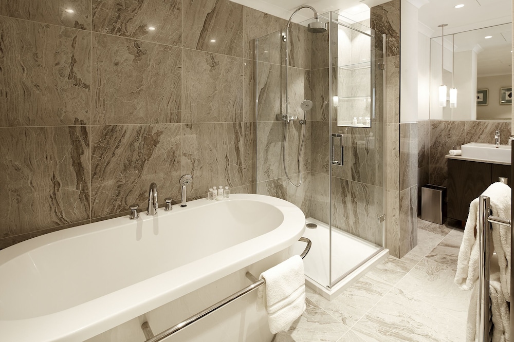 Cheval Hyde Park Gate 60/61