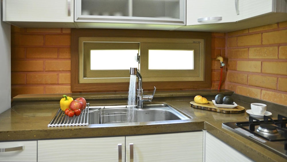 Yeosu Hwangto Pension 50/50