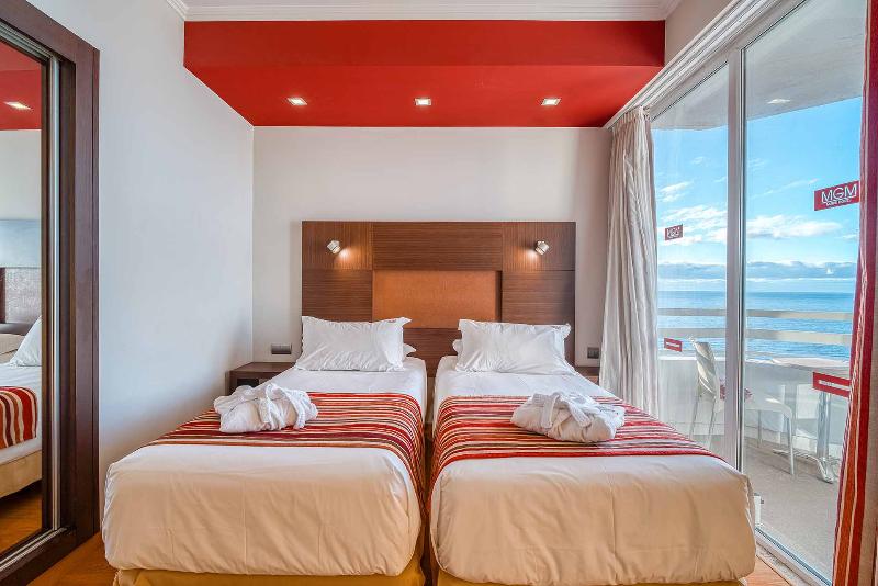 Superior, Double or Twin Bed, Beach Front