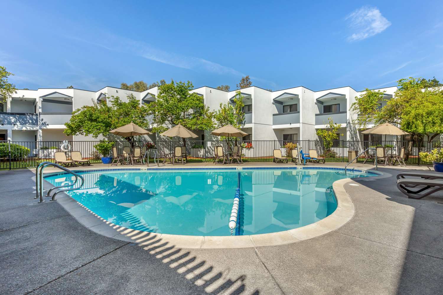 Best Western Plus Wine Country Inn & Suites 20/22